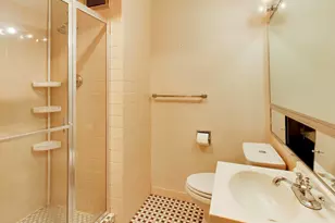 601 E 32nd St, Chicago, IL 60616 - Photo 25