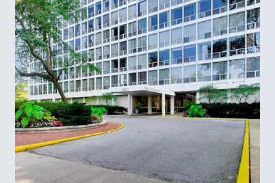 601 E 32nd Street #610, Chicago, IL 60616 - Photo 1