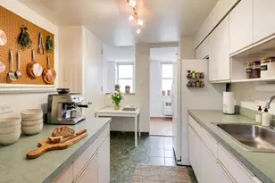 601 E 32nd St, Chicago, IL 60616 - Photo 23
