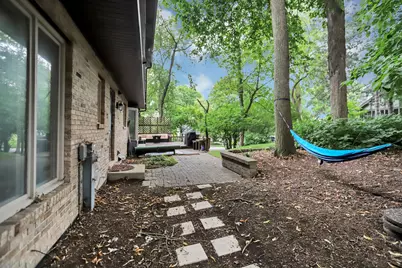 985 Chapel Court N, Glen Ellyn, IL 60137 - Photo 45