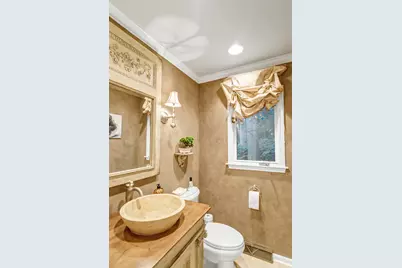 985 Chapel Court N, Glen Ellyn, IL 60137 - Photo 21