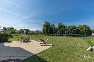 2111 Victoria Lakes Dr, Plainfield, IL 60586 - Photo 23
