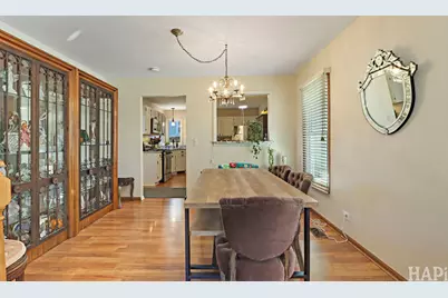 210 W Streamwood Boulevard, Streamwood, IL 60107 - Photo 5