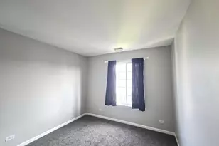 652 S Rosehall Ln, Round Lake, IL 60073 - Photo 11