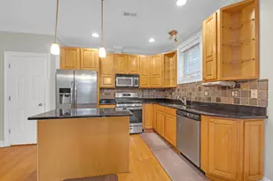 6442 N Mozart St, Chicago, IL 60645 - Photo 5