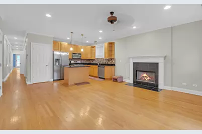 6442 N Mozart Street #1, Chicago, IL 60645 - Photo 3