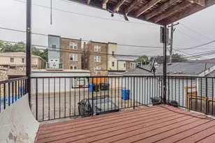 6442 N Mozart St, Chicago, IL 60645 - Photo 15