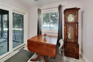 1456 N Elmhurst Rd, Mount Prospect, IL 60056 - Photo 17