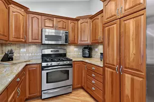 201 Timber Oaks Dr, North Aurora, IL 60542 - Photo 7
