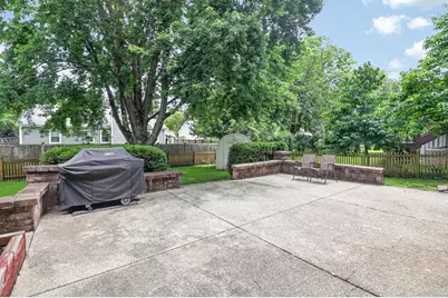 201 Timber Oaks Drive, North Aurora, IL 60542 - Photo 25