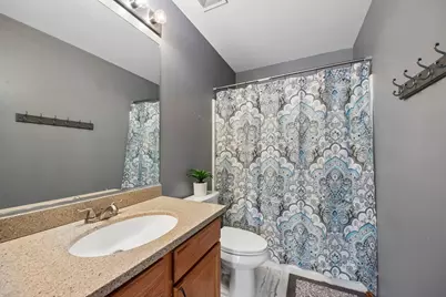 2400 Mark Avenue, Zion, IL 60099 - Photo 25