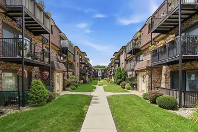 7600 W Lawrence Avenue #3B, Harwood Heights, IL 60706 - Photo 1