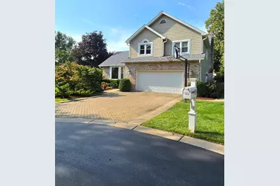 7810 Regency Grove Drive, Darien, IL 60561 - Photo 3