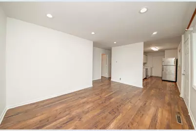 112 Green Lane, Carpentersville, IL 60110 - Photo 5