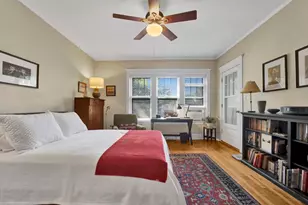 1318 W Granville Ave, Chicago, IL 60660 - Photo 11