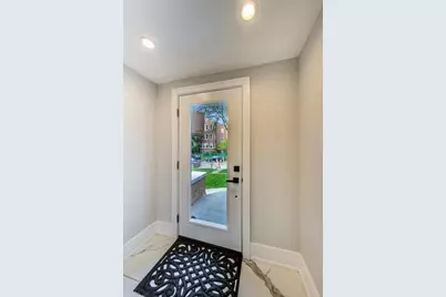 5050 N Ridgeway Avenue #1, Chicago, IL 60625 - Photo 3