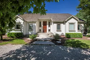 1199 N 27th Rd, Ottawa, IL 61350 - Photo 5