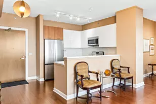 1901 S Calumet Ave, Chicago, IL 60616 - Photo 9