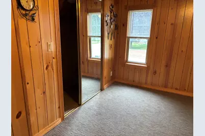201 W Green Street, Roberts, IL 60962 - Photo 9