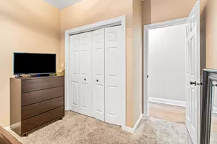2248 W Foster Ave, Chicago, IL 60625 - Photo 23