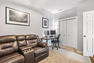 2248 W Foster Ave, Chicago, IL 60625 - Photo 11