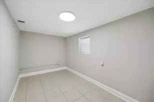 4817 W Dakin St, Chicago, IL 60641 - Photo 13