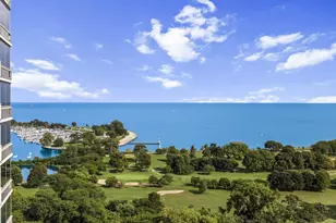 4250 N Marine Dr, Chicago, IL 60613 - Photo 25