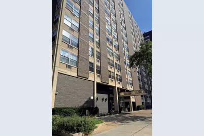 3033 N Sheridan Road #903, Chicago, IL 60657 - Photo 1