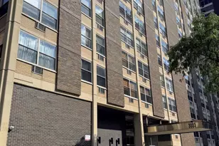 3033 N Sheridan Rd, Chicago, IL 60657 - Photo 1