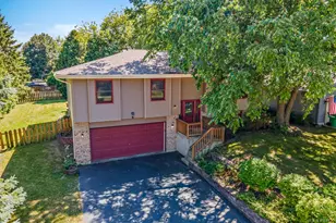 558 Barbary Ln, Woodstock, IL 60098 - Photo 31