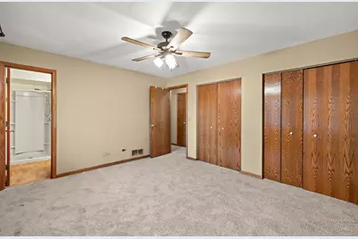 558 Barbary Lane, Woodstock, IL 60098 - Photo 15