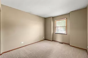 558 Barbary Ln, Woodstock, IL 60098 - Photo 13