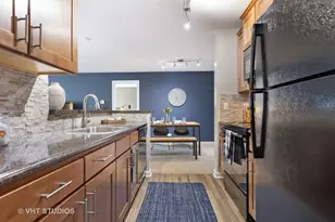 21 Kensington Cir, Wheaton, IL 60189 - Photo 21