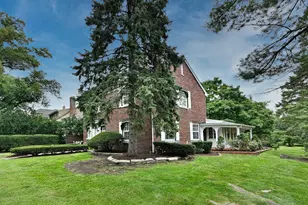 515 S Summit Ave, Villa Park, IL 60181 - Photo 3