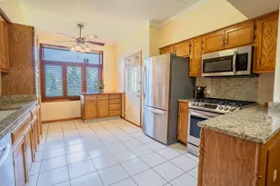 6420 Pine Trail Ln, Tinley Park, IL 60477 - Photo 5