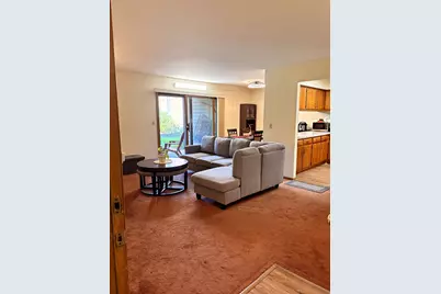 940 Jefferson Avenue #B, Elgin, IL 60120 - Photo 3