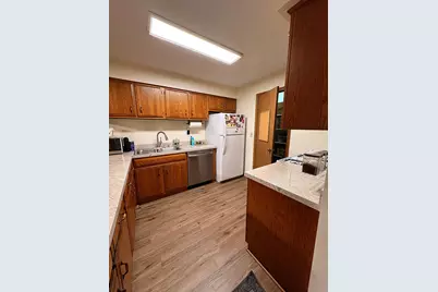 940 Jefferson Avenue #B, Elgin, IL 60120 - Photo 9