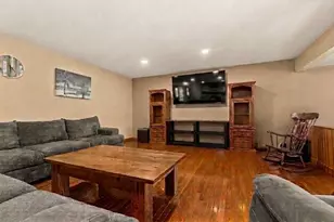 10001 N Hoisington Rd, Byron, IL 61010 - Photo 11