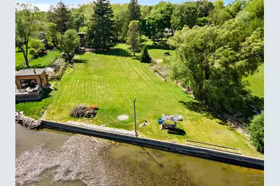 24211 N Riverside Drive, Cary, IL 60013 - Photo 3