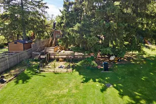24211 N Riverside Dr, Cary, IL 60013 - Photo 5