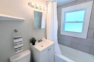 110 N Knollwood Dr, Wheaton, IL 60187 - Photo 7