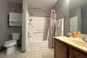 2781 Odlum Dr, Schaumburg, IL 60194 - Photo 13