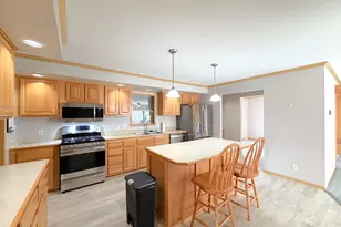 1013 Redbud Rd, Manteno, IL 60950 - Photo 13