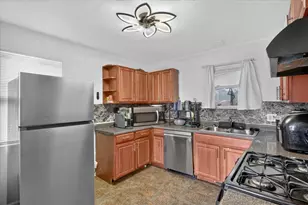 342 Frederick Ave, Bellwood, IL 60104 - Photo 7