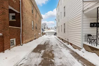 8632 S Escanaba Avenue, Chicago, IL 60617 - Photo 23
