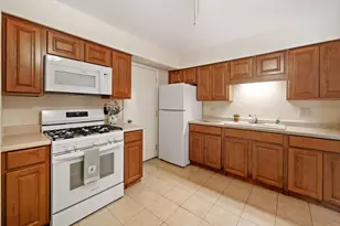 212 Collen Dr, Lombard, IL 60148 - Photo 13