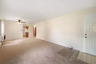 212 Collen Dr, Lombard, IL 60148 - Photo 5