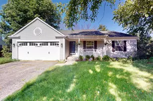 36 McKinley Ln, Streamwood, IL 60107 - Photo 1