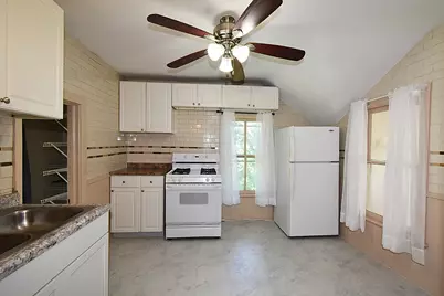 105 N Jefferson Street #2, Batavia, IL 60510 - Photo 3
