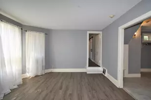 105 N Jefferson St, Batavia, IL 60510 - Photo 9